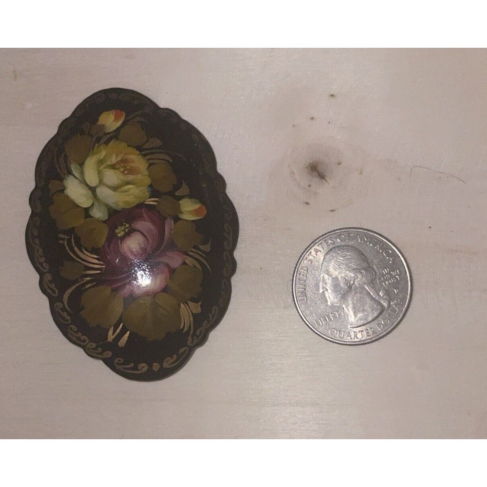 VINTAGE Stunning Russian Black Lacquer Hand Painted FLORAL Brooch PIN